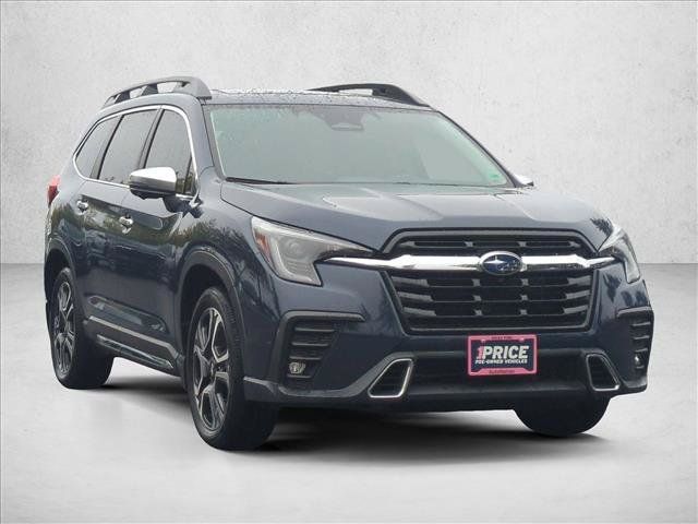 Used 2023 Subaru Ascent Touring AWD/4WD image 3