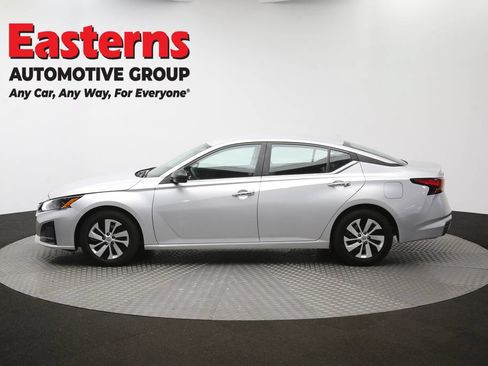 Used 2024 Nissan Altima 2.5 S FWD image 59