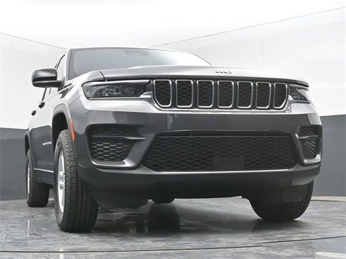 New 2025 Jeep Grand Cherokee Laredo image 42