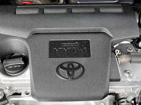 Used 2017 Toyota Camry XLE w/ Convenience Package image 32