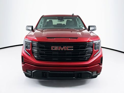 Used 2024 GMC Sierra 1500 Elevation image 2