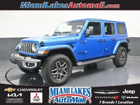 Used 2025 Jeep Wrangler Sahara AWD/4WD image 1