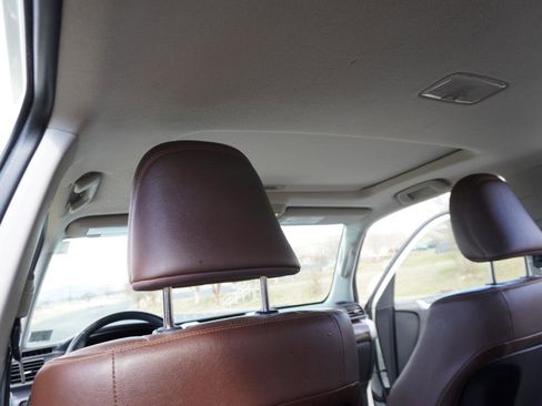 Used 2019 Toyota 4Runner Limited AWD/4WD image 25