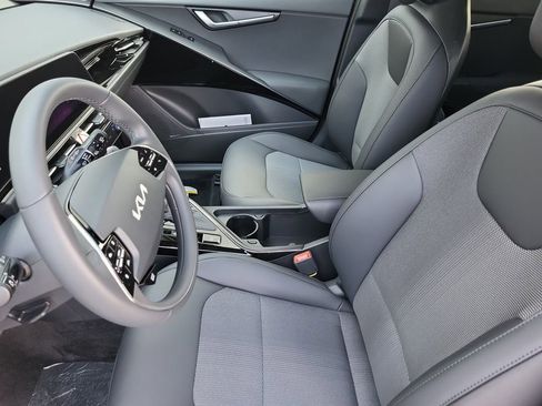 New 2026 Kia Niro EX w/ EX Premium Package FWD image 7