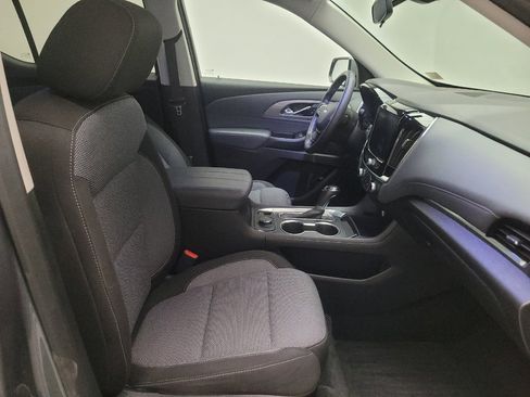 Used 2019 Chevrolet Traverse LT FWD image 21