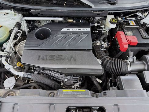Used 2023 Nissan Rogue SV AWD/4WD image 16