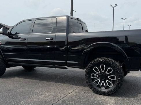Used 2022 RAM 3500 Limited AWD/4WD image 4