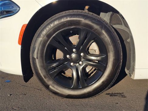 Used 2022 Dodge Charger SXT w/ Leather Interior Group image 8