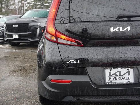 Used 2022 Kia Soul LX w/ Technology Package image 13