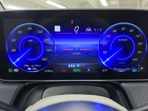 Used 2023 Mercedes-Benz EQE 350+ 4MATIC SUV w/ Exclusive Trim Package image 18