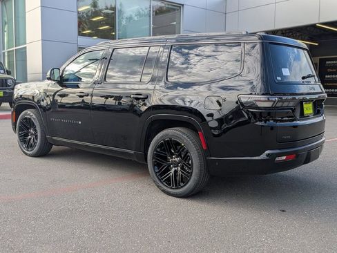 New 2026 Jeep Grand Wagoneer Limited AWD/4WD image 3