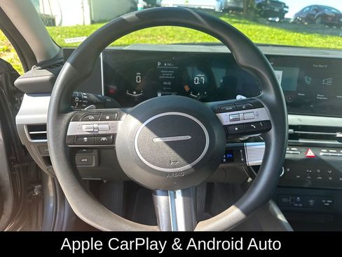 Used 2025 Hyundai Sonata SEL FWD image 16