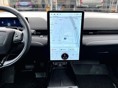 Used 2025 Ford Mustang Mach-E Premium image 6