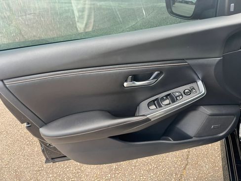 Used 2021 Nissan Sentra SR w/ SR Premium Package FWD image 20