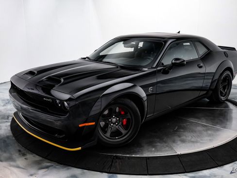 Used 2022 Dodge Challenger SRT Super Stock RWD image 4