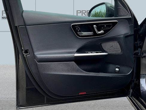 Used 2022 Mercedes-Benz C 300 Sedan image 22