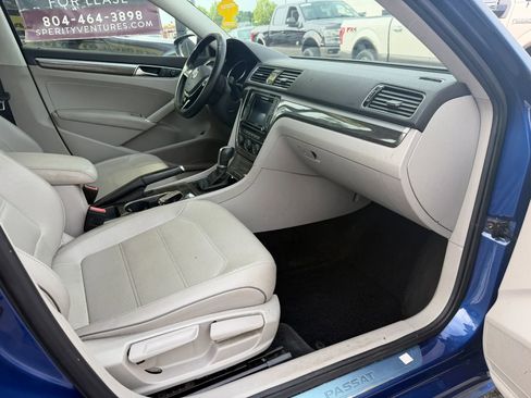 Used 2016 Volkswagen Passat 1.8T SE FWD image 8