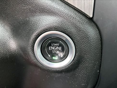 Used 2021 GMC Sierra 3500 Denali w/ Denali Ultimate Package AWD/4WD image 31