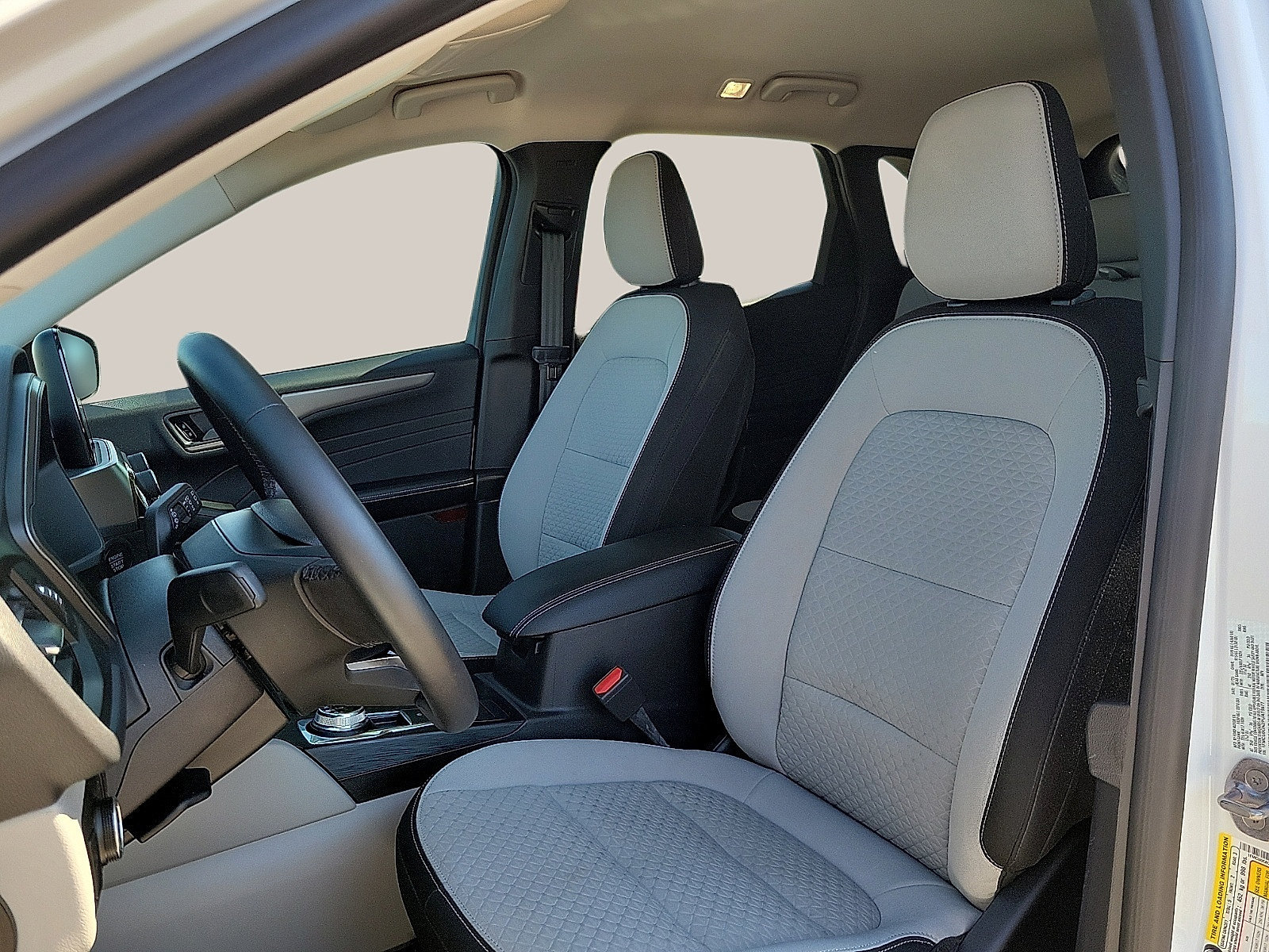 Used 2023 Ford Escape Active FWD image 11