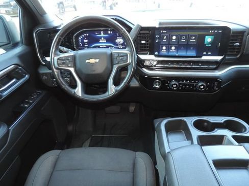 Certified 2022 Chevrolet Silverado 1500 LT RWD image 22