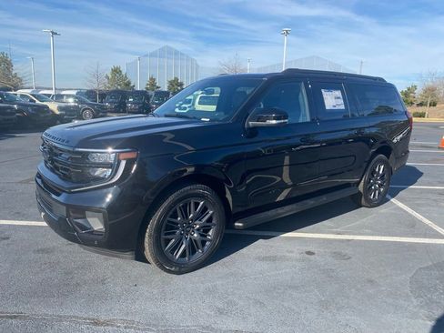 New 2026 Ford Expedition Max Platinum w/ Stealth Appearance Package image 3