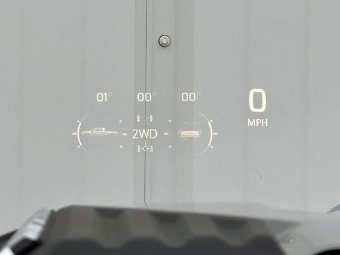 Used 2024 Chevrolet Silverado 2500 LTZ w/ LTZ Premium Package AWD/4WD image 28