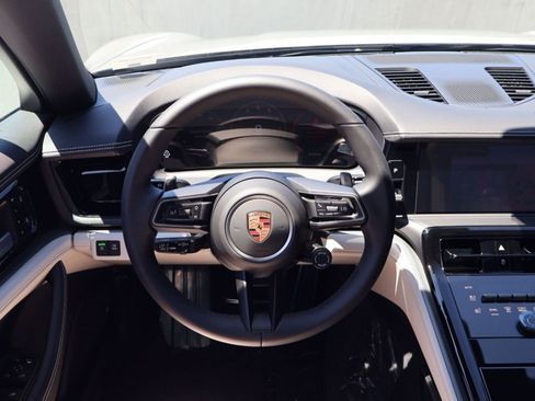 New 2026 Porsche Panamera image 15