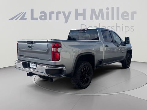Used 2025 Chevrolet Silverado 2500 LT w/ All Star Edition AWD/4WD image 5