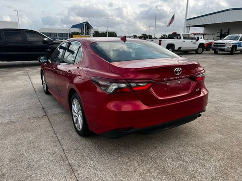 Used 2024 Toyota Camry LE image 4