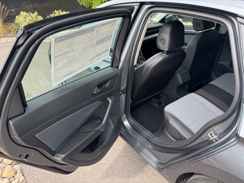 New 2025 Volkswagen Jetta SE image 17