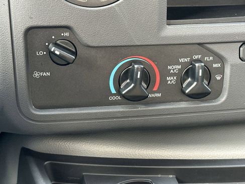 Used 2025 Ford E-350 and Econoline 350 Super Duty w/ Power Equipment Group image 26