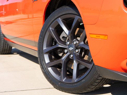 Used 2020 Dodge Challenger SXT w/ Plus Package image 2