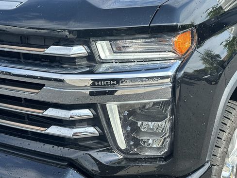 Used 2022 Chevrolet Silverado 2500 High Country w/ Safety Package II AWD/4WD image 11