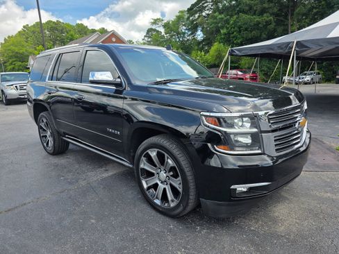Used 2017 Chevrolet Tahoe Premier AWD/4WD image 3