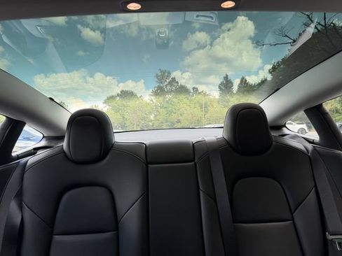 Used 2023 Tesla Model 3 Standard Range RWD image 27