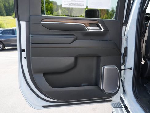 Certified 2024 Chevrolet Silverado 3500 High Country w/ LPO, Dark Essentials Package AWD/4WD image 19