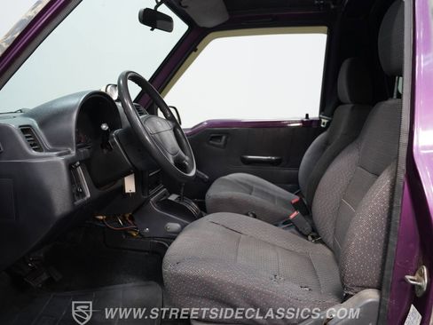 Used 1996 Geo Tracker 4WD 2-Door image 35