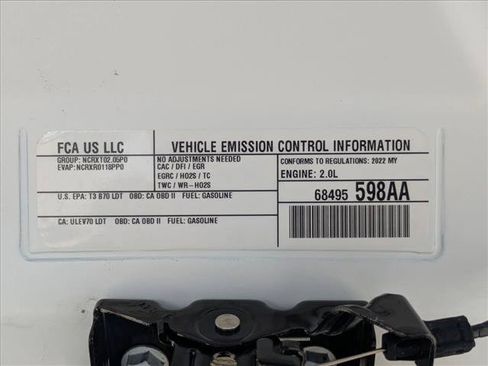 Used 2022 Jeep Cherokee Latitude Lux w/ Sun & Sound Group FWD image 23