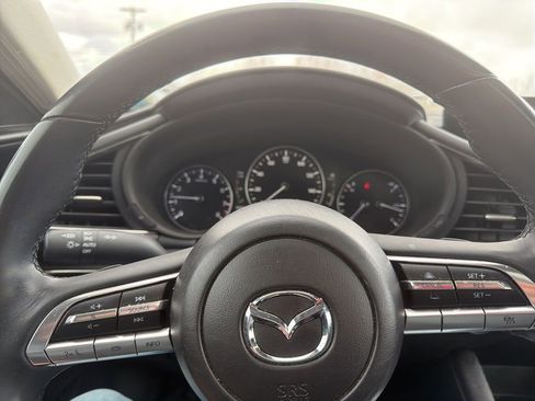 Used 2022 MAZDA MAZDA3 s image 6