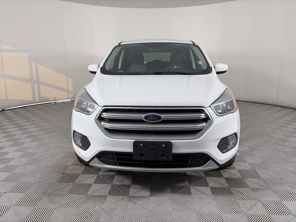 Used 2017 Ford Escape SE AWD/4WD image 2