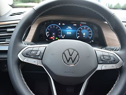 New 2026 Volkswagen Atlas SE AWD/4WD image 11