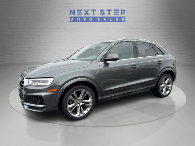 Used 2018 Audi Q3 2.0T Premium Plus w/ Premium Plus Package AWD/4WD image 3