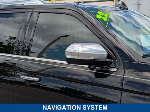 Certified 2022 Ford Expedition Max Platinum image 10