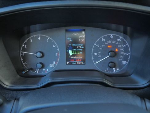 Certified 2023 Toyota Corolla Cross LE image 22