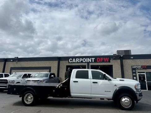 Used 2022 RAM 5500 Tradesman w/ Chrome Appearance Group AWD/4WD image 9