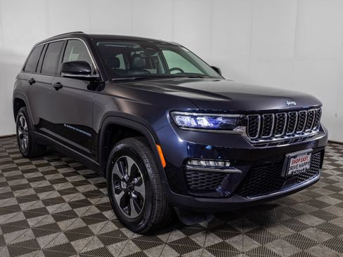Used 2024 Jeep Grand Cherokee Limited 4xe AWD/4WD image 14