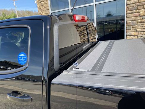 Used 2018 Chevrolet Colorado ZR2 image 30