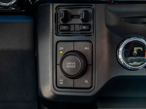 Used 2024 Ford F250 Lariat w/ Lariat Ultimate Package image 23