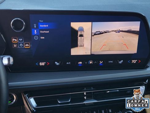 Used 2024 Chevrolet Traverse LT image 23