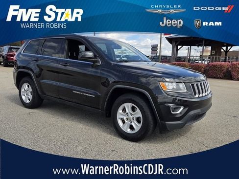 Used 2015 Jeep Grand Cherokee Laredo image 1